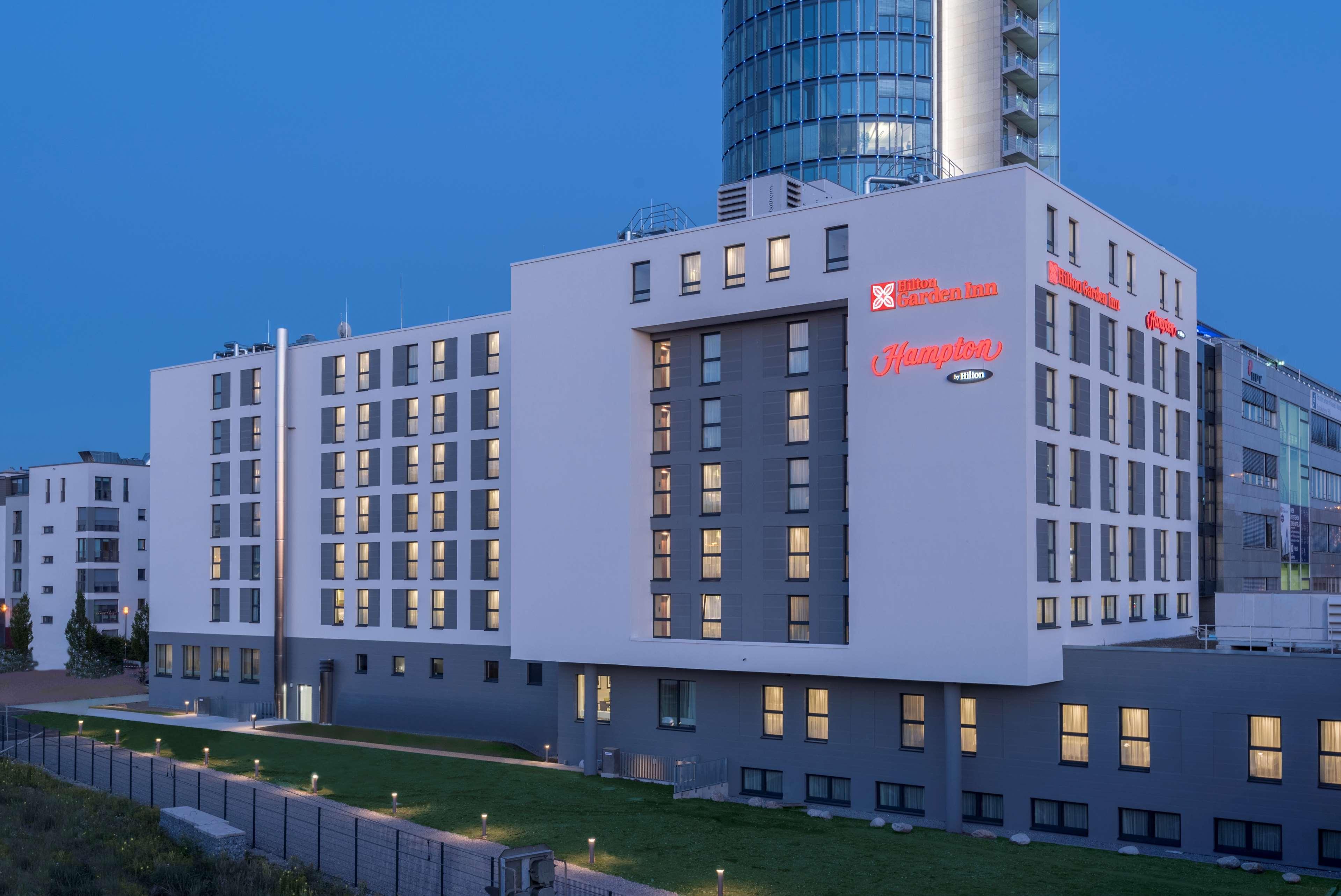 Hilton Garden West