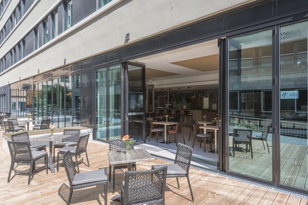 Hotel Hilton Garden West 4*