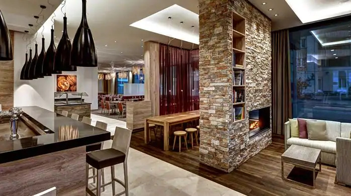 Hilton Garden West Hotel 4*