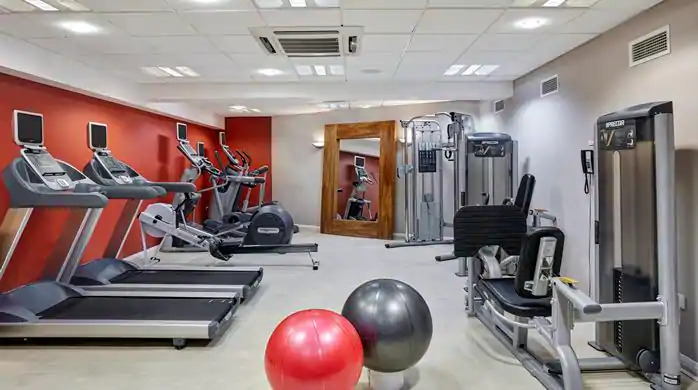 Hilton Garden West Hotel 4*